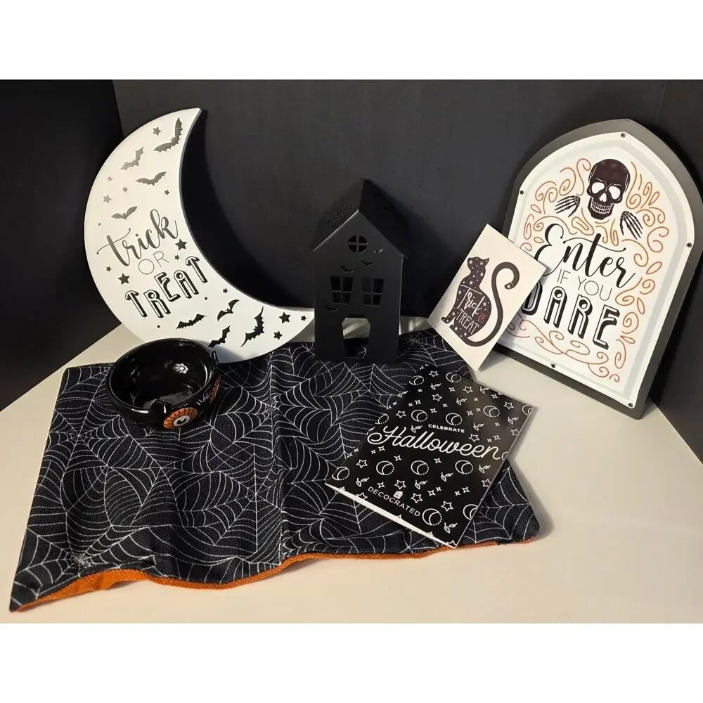 Decocrated Halloween‎ Home Decor Bundle Unisex OS Black Orange White Spooky Goth